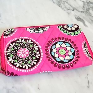 VERA BRADLEY  pink floral large wallet